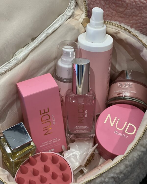 Nude Beauty Teddy Beige – praktisk sminkepose