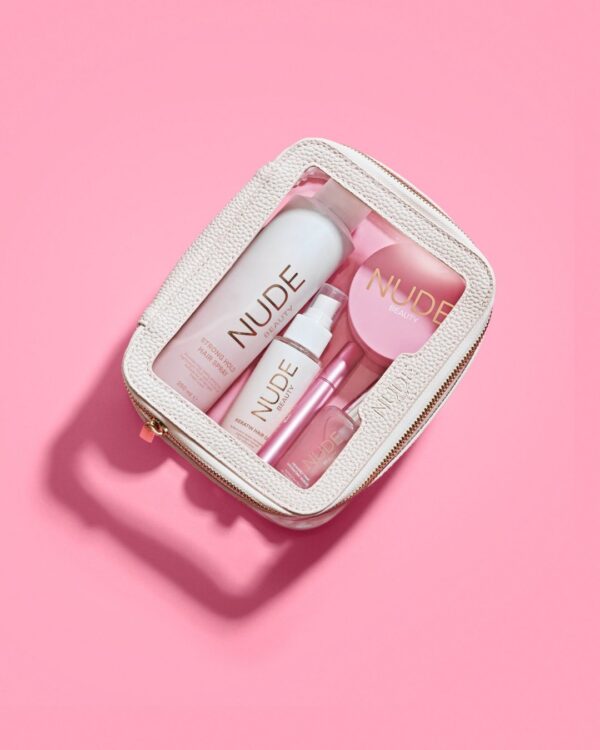 Travel Bag Beige Medium – Nude Beauty sminke på reise